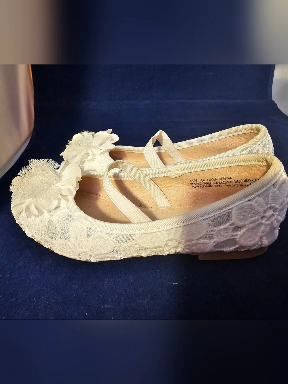 Kelly & Katie Kids White Flower Ballet Flats Sz 11